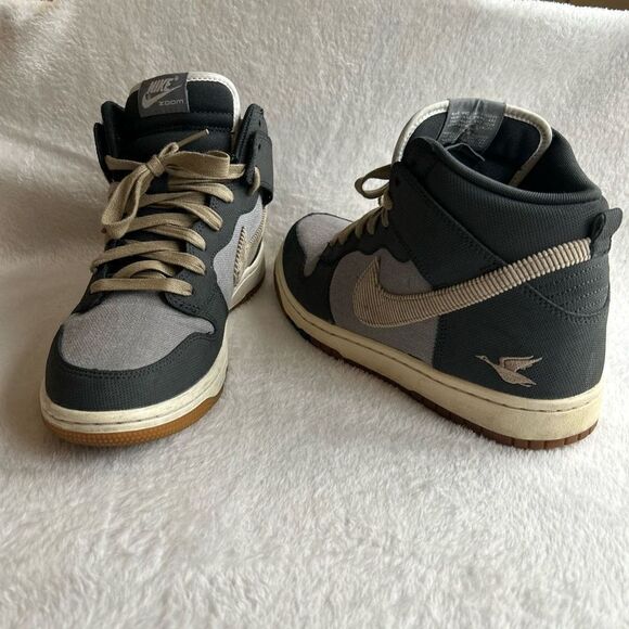 Nike Dunks comfort premium shoes swoosh sporting club grey size 8 - Picture 2 of 9